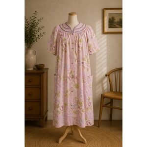 Vintage Pink Floral Seersucker Button Front House Dress Robe Nightgown M Retro‎